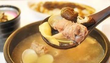 洗头|孕妈早上起床后，几件事慎做，容易伤到胎儿健康，还会让自己难受