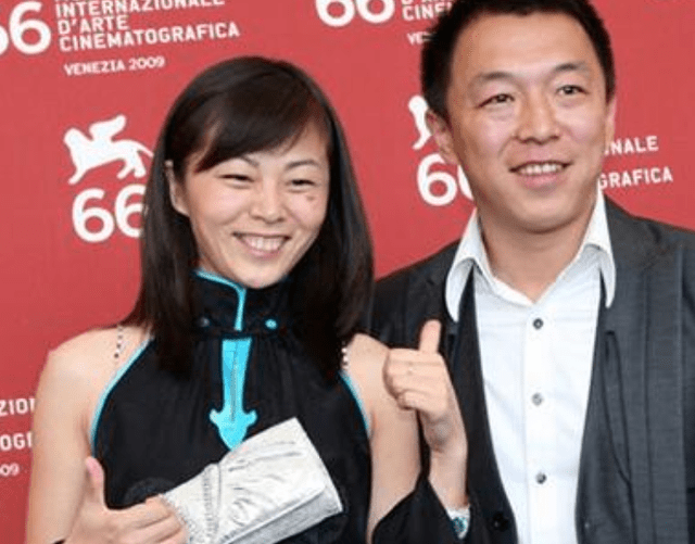 男友服役期间网友嘲笑朴景丽的肚皮肉本尊回应：这是我的资2021年