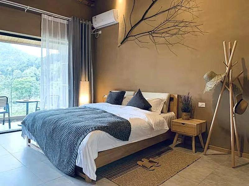 面包森林民宿我陪你长大你陪我变老