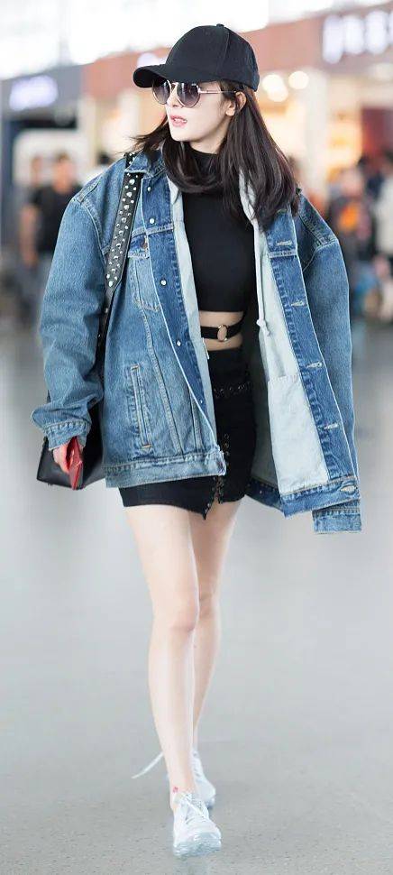 运动鞋|逛街偶遇杨幂…她穿短裤时总穿这几款鞋