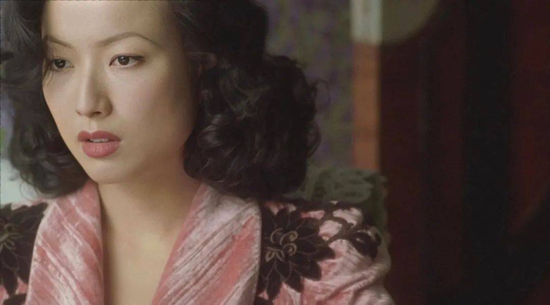电影|《胭脂扣》《阮玲玉》《长恨歌》：动作巨星成龙投资的经典文艺片，帮助梅艳芳