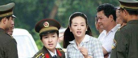 广濑铃水富美加参演真人版电影《东京食尸鬼》剪掉30厘米长发，千眼