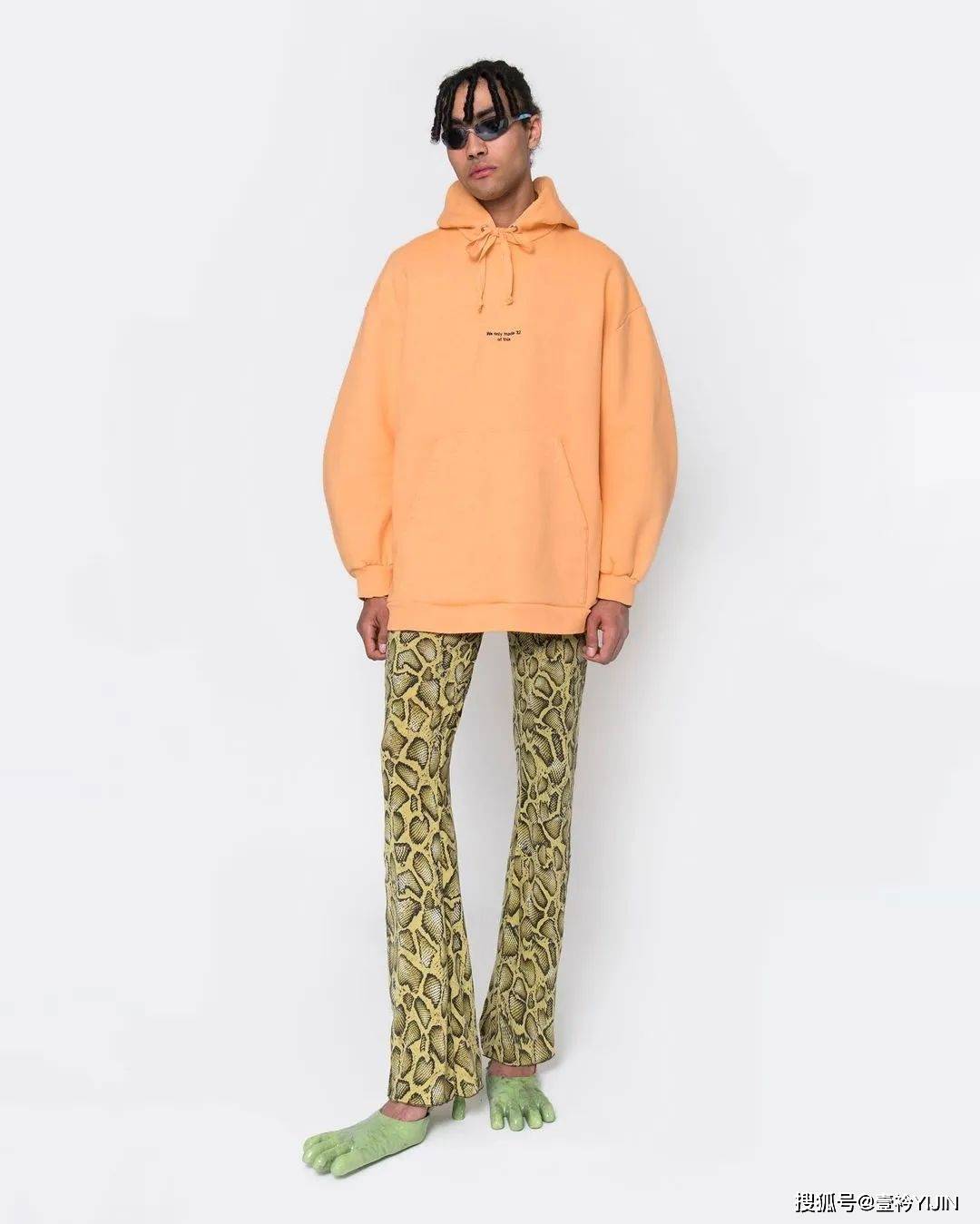 设计|新锐设计师｜靠怪兽五指鞋出圈的服装设计师宝藏品牌