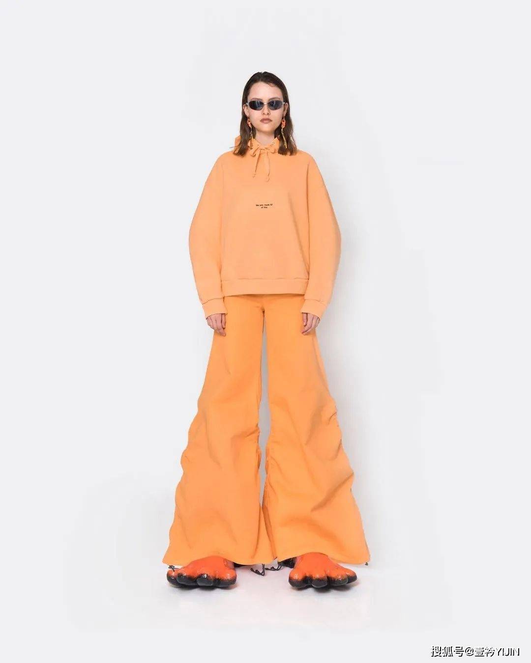 设计|新锐设计师｜靠怪兽五指鞋出圈的服装设计师宝藏品牌