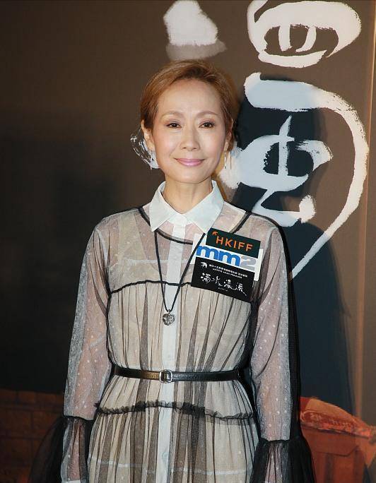 增加了|离开了精修滤镜后，57岁叶童苍老不敢认，55岁李丽珍腰身臃肿