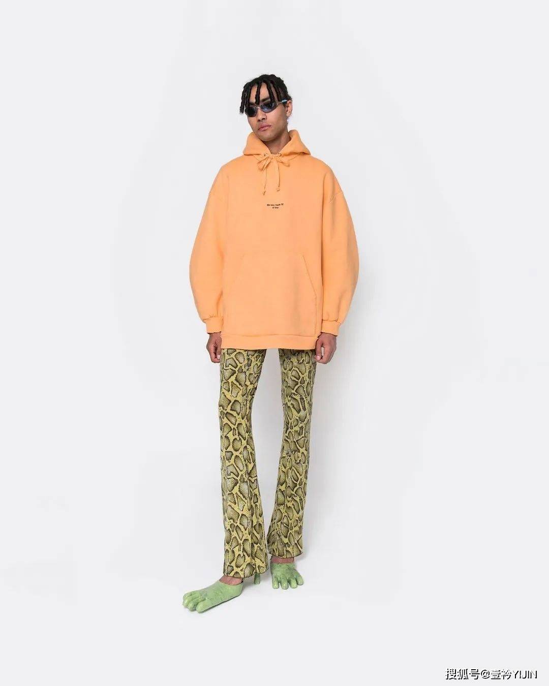 设计|新锐设计师｜靠怪兽五指鞋出圈的服装设计师宝藏品牌