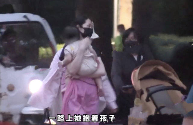 向太生|郭碧婷怀二胎了？带女儿外出游玩腹部凸起明显，此前曾答应向太生三个孩子