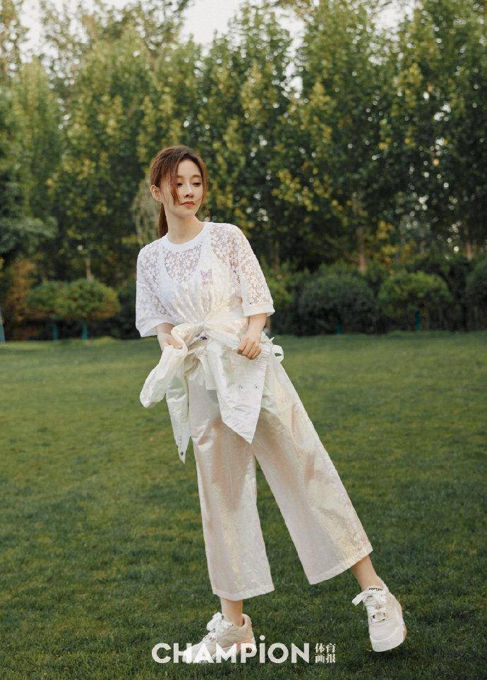 人气|冯提莫转型成功，从网红走向明星的传奇蜕变