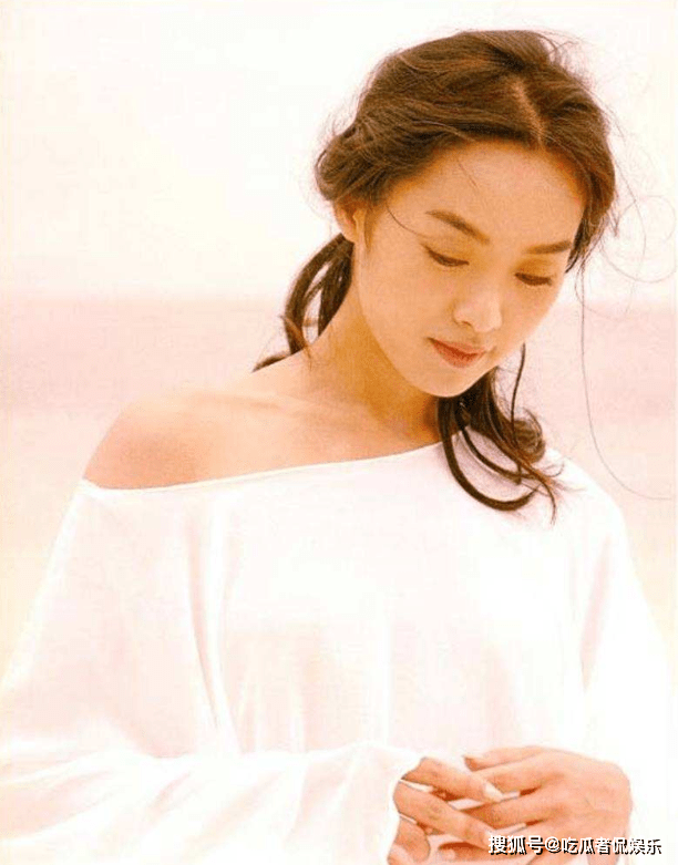 她是"三地两岸第一美人",奉子成婚嫁入豪门,一年被家暴七次_王静莹