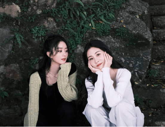 场合|赵丽颖张碧晨《中餐厅》合体场合，俩人都是单身妈妈，衣品真挺像