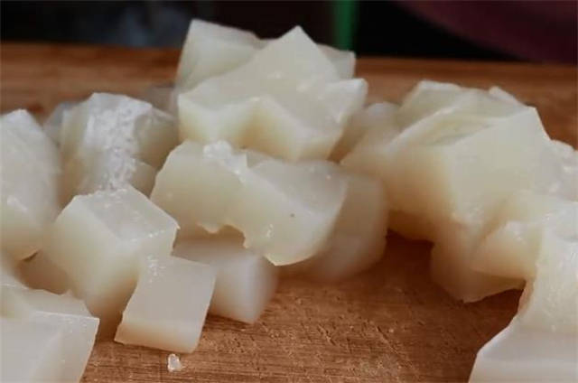 土豆加淀粉很q弹的做法 7bc4ab0d32744f71b055ec2f62198bfe.jpeg