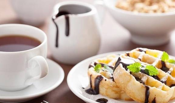 眼睛|肝脏不好的人，除了戒酒，日常5个坏习惯，也应自觉改过