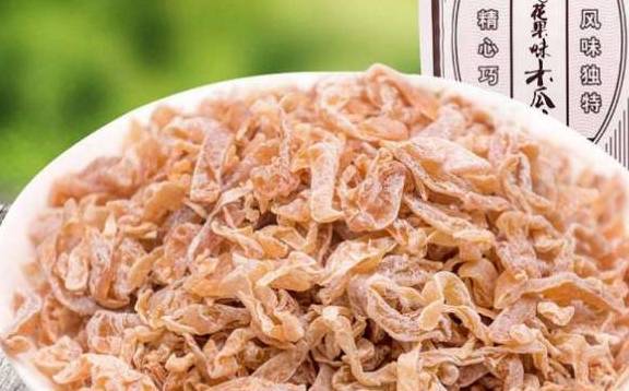 无花果|5种包装丑到“掉渣”的零食，第一个一块五一包，能吃一整天