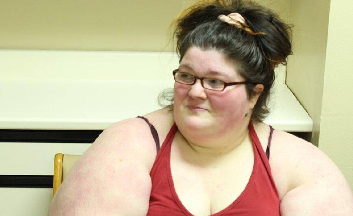 体重|《沉重人生》女星吉娜去世,体重超272公斤,无法戒除食物瘾