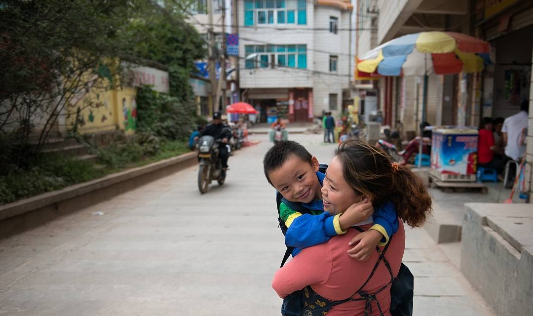 亲戚|有人请你帮忙去幼儿园接宝宝？千万不要再轻易答应了！