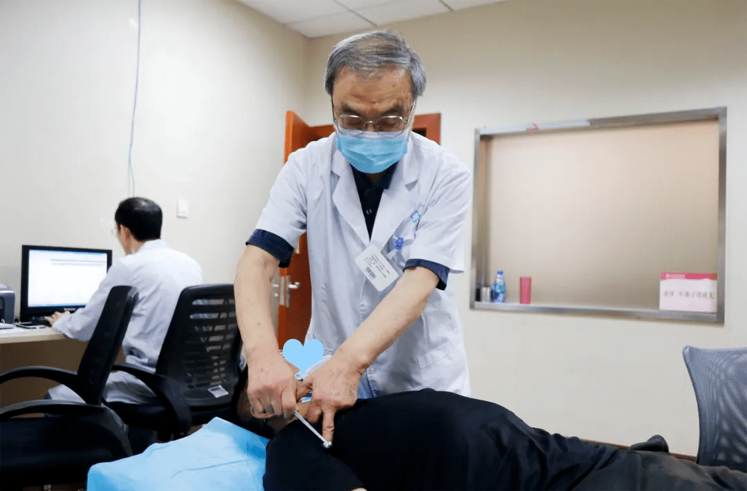 相关|罕见！男子疑似同时患上渐冻症和重症肌无力