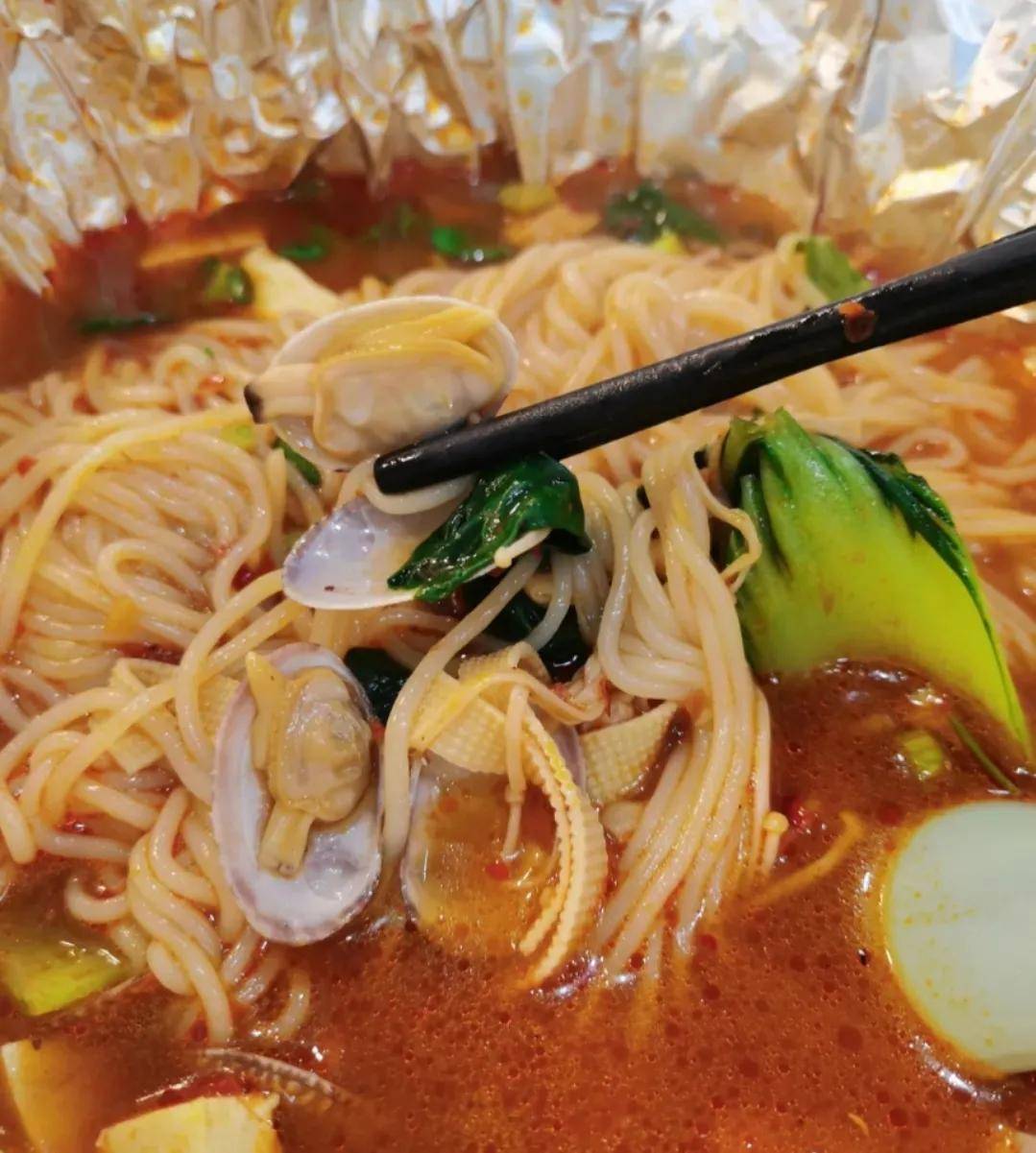 深圳美食 懒人宵夜zui爱!来碗灵魂花甲粉,鲜到家了