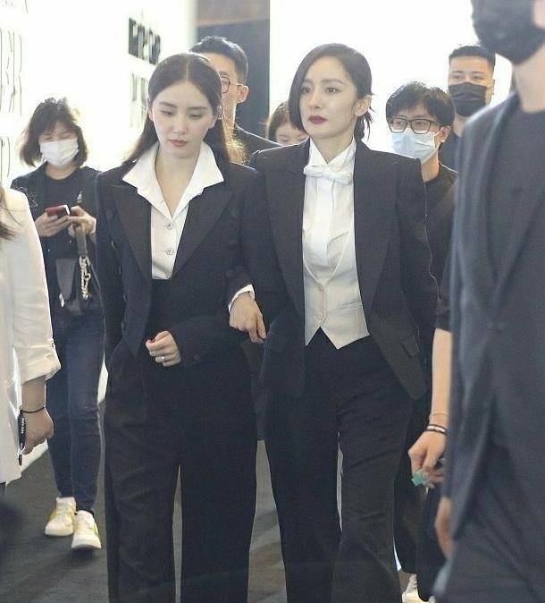 超短裙|杨幂生日会来头不小!顶奢大牌是主办方,她穿一身黑依旧美成焦点