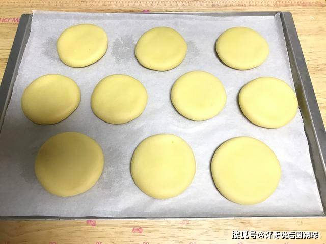 温度|面粉别总做馒头了，这样做，不加一滴水，组织细腻，比面包好吃