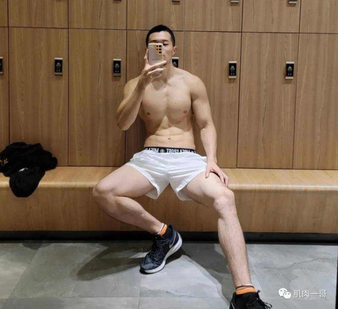 身材|身高190cm体重88公斤，这哥们也太猛了