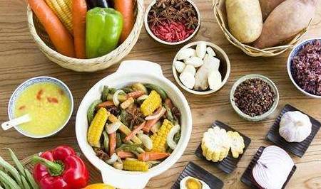 控制|睡觉腿部易抽筋，可能是血糖高了，常食3物，稳定血糖，睡的香