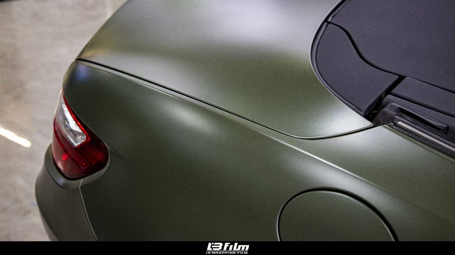 奔驰-slk级全车贴膜lb改色膜陶瓷军绿