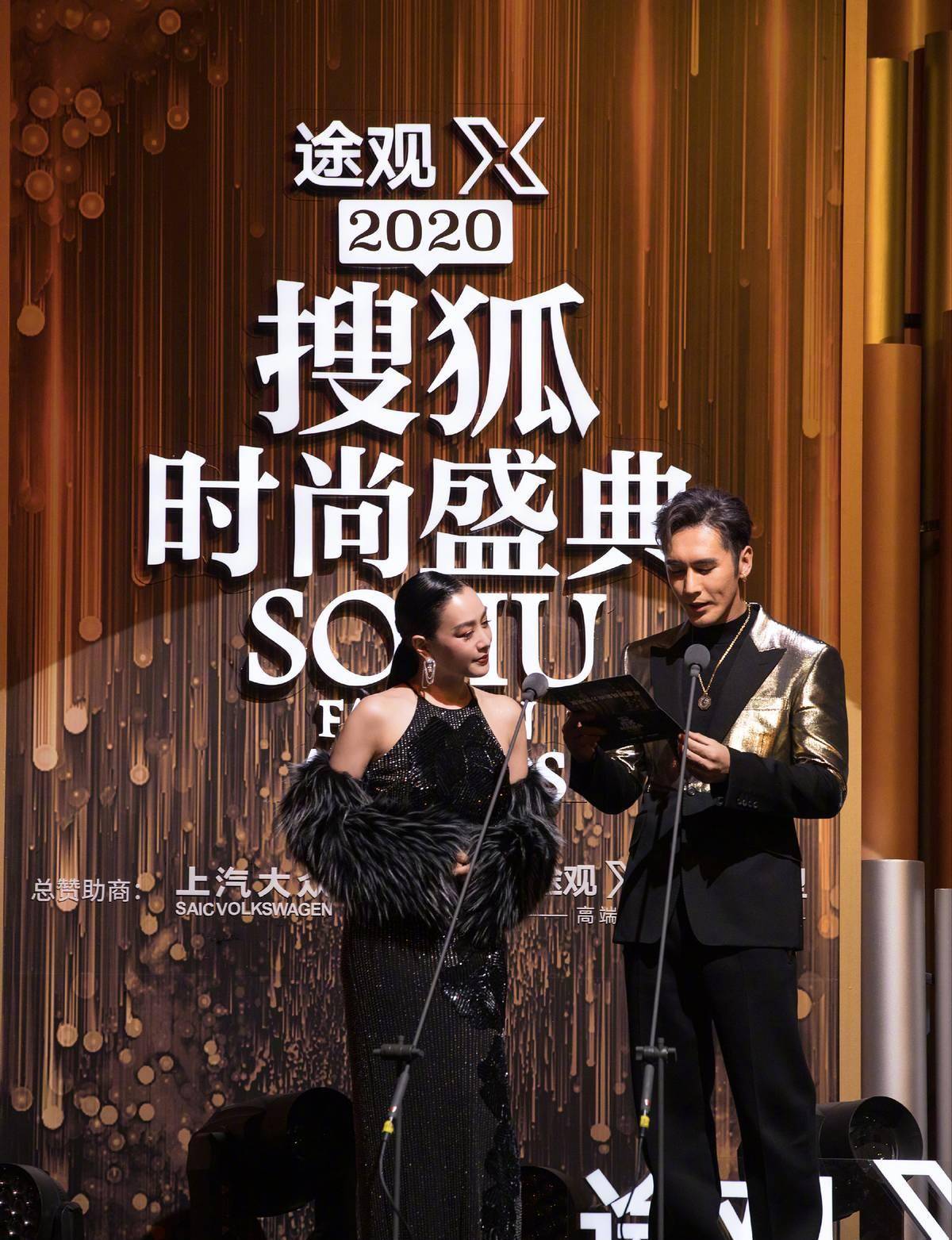 御姐|钟丽缇能多有魅力？看看穿上黑丝的“她”就知道了，妩媚且撩人