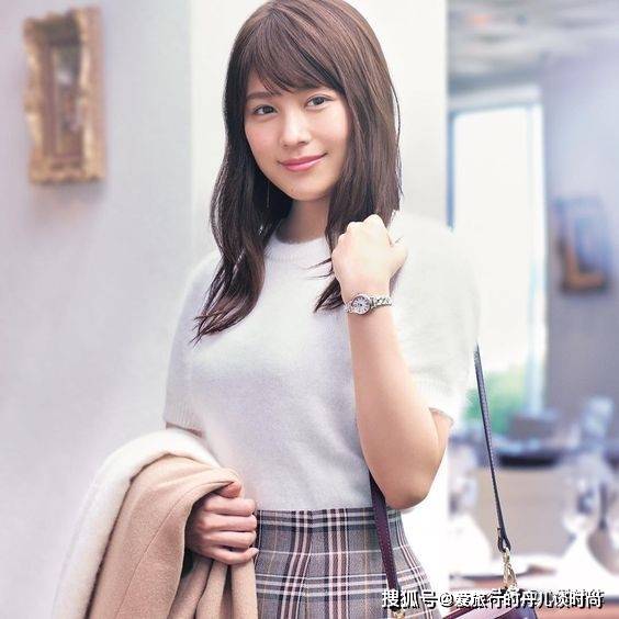 时尚|日本美女有村架纯的时尚穿搭，少女感满满，与生俱来的气质 美爆了