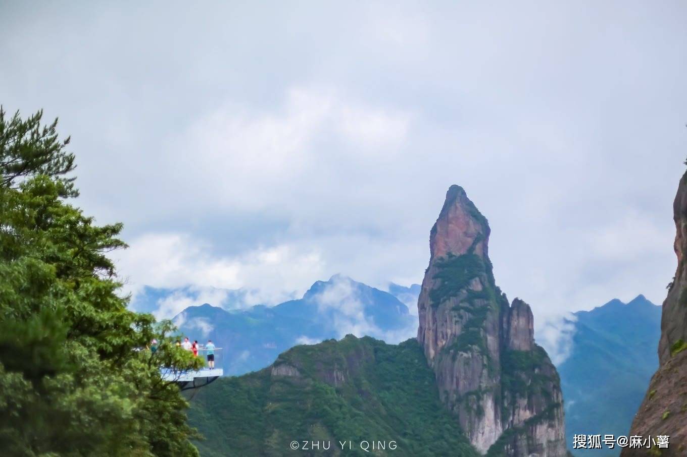 中秋國慶去哪玩浙江台州神仙居值得一爬山中還造了部直達電梯