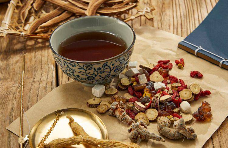 肝脏|肝受伤的人别错过黄金养肝期!餐桌常吃3物,强肝养血口臭消失