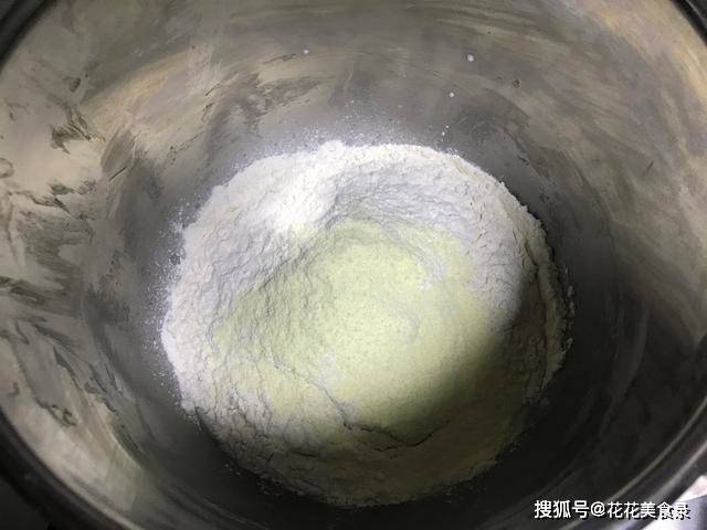 进行|孩子早餐不用愁，用它做面包，营养丰富又养身，老人孩子都爱吃