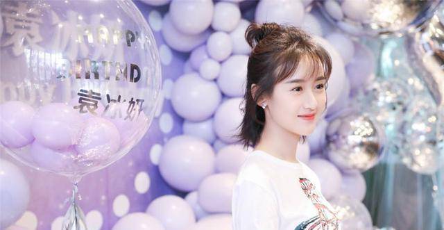 周家怡谢琼暖44岁女星因不育和小13岁老公离婚前夫火速结婚