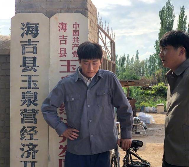 于和伟|于和伟斩获白玉兰最佳男主，但为什么会说，黄轩和王凯虽败犹荣？？