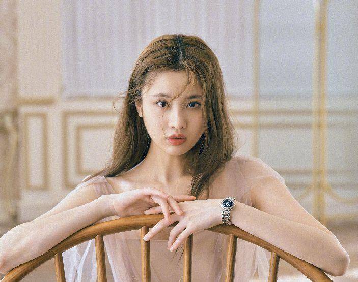 小豹|慧雯松韵李凯馨，谁是最美“包子脸”？