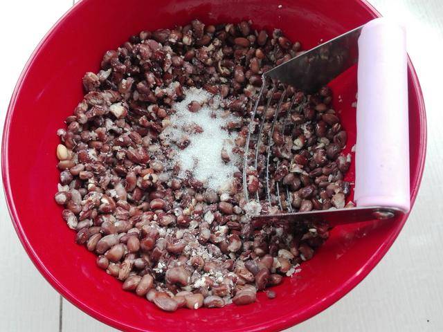 红豆怎么做最好吃又营养 89e3477194224160a7995e0b864c998b.jpeg