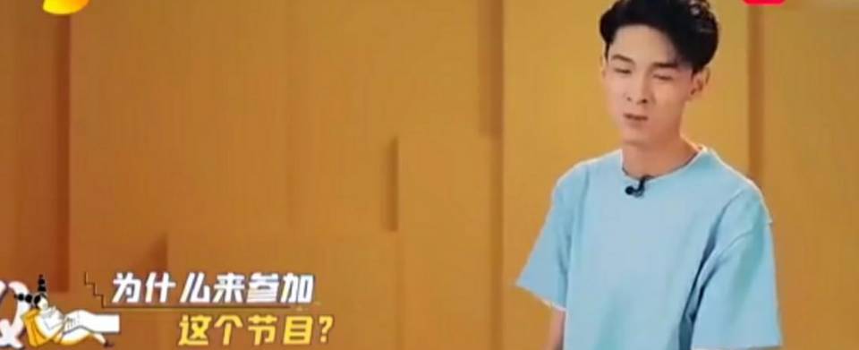 因为|明明可以靠颜吃饭，偏偏在谐星路上越走越远，还一个比一个没包袱