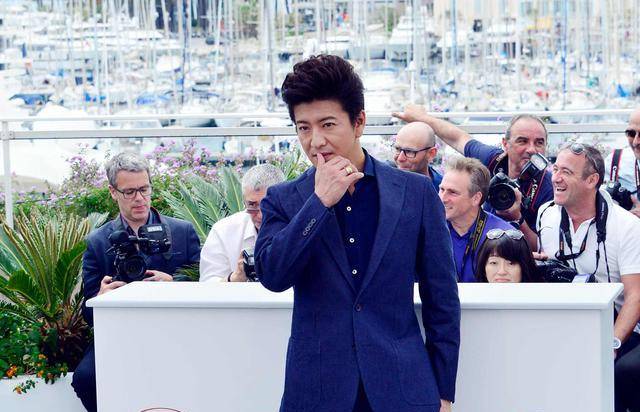 假面|木村拓哉、长泽雅美《假面饭店 2》再聚首：新13人豪华卡司重磅登场