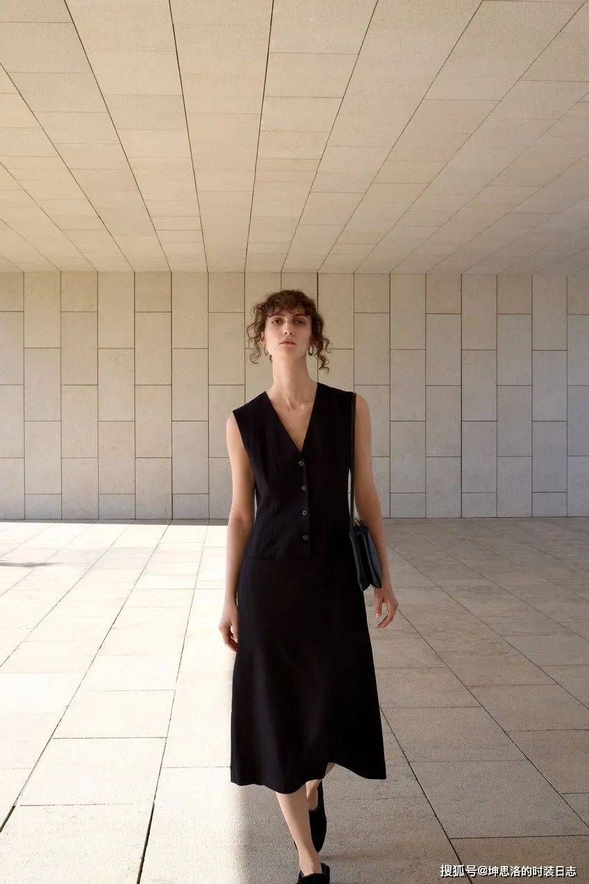 Lim|Limé 2021秋冬丨都市胶囊衣柜计划 “少即是多”的简约质感生活