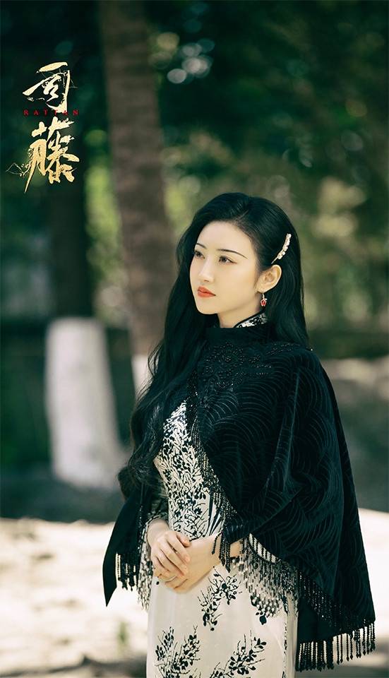 景甜|2021更胜原著小说女主TOP 10！景甜、白鹿上榜，迪丽热巴「晶晶」比小说更可爱