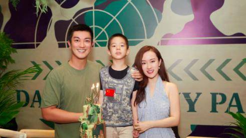 网友|杜江二胎女儿疑曝光，身高快赶上霍思燕肩膀，曾屡次被拍从未公开