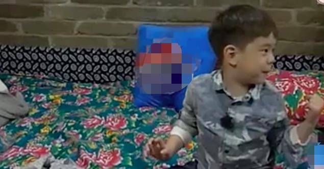 网友|杜江二胎女儿疑曝光，身高快赶上霍思燕肩膀，曾屡次被拍从未公开