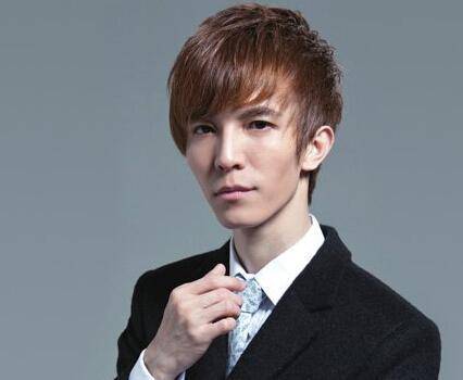 演技|有种“遗传”叫邓伦母亲，以为儿子够帅，看到妈妈后，请原地出道