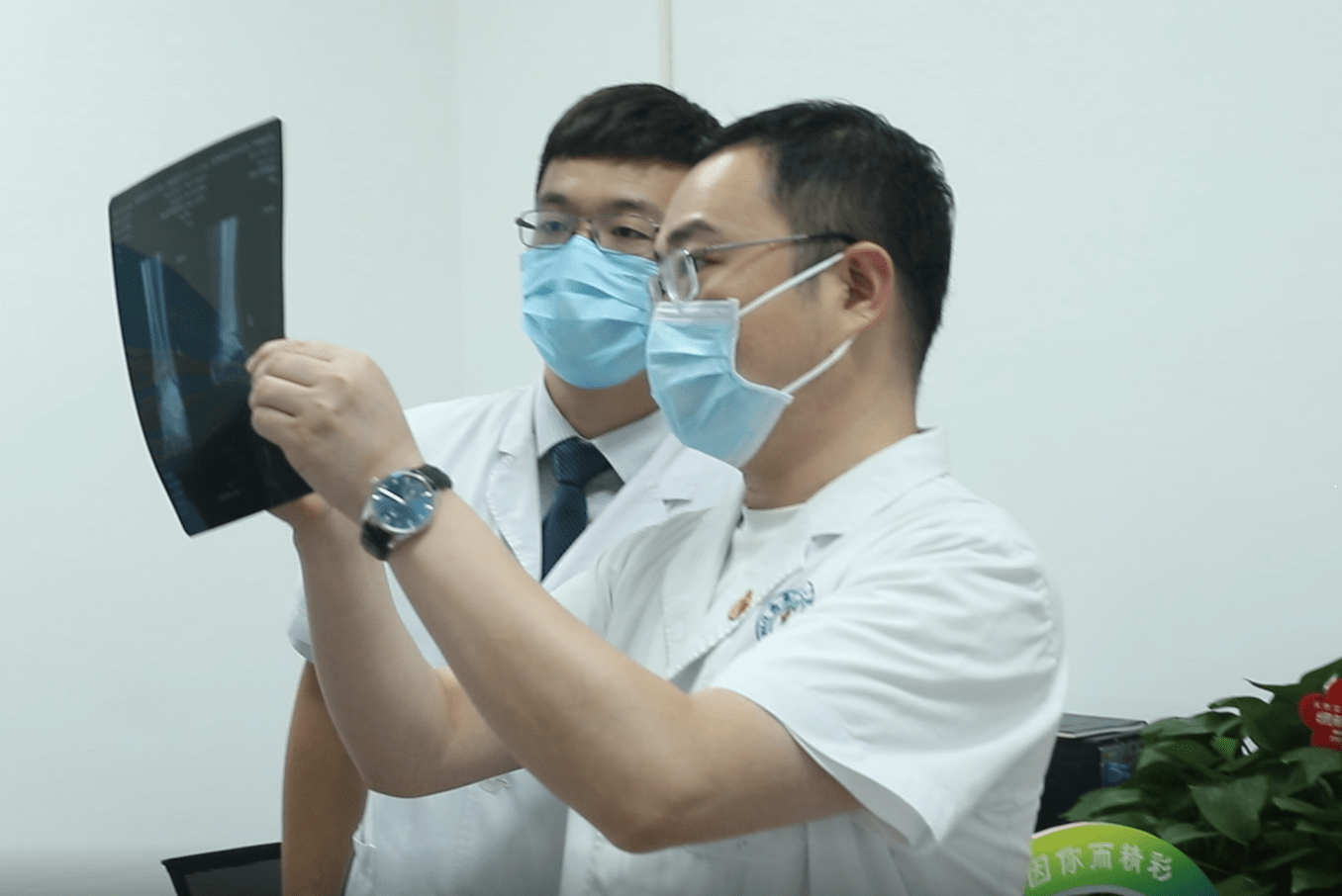 项目|十四运会小轮车项目运动员骨折 西安市红会医院绿色通道快速治疗