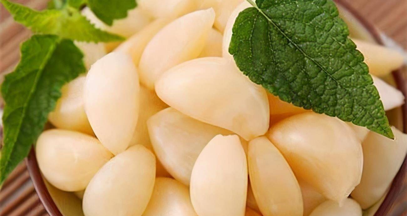 熟蒜的功效作用与主治 35aa4a9770434a759c3b941b01061879.jpeg