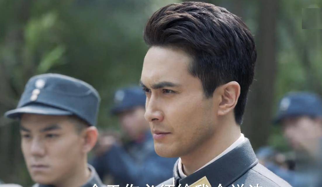 发型|抹发胶抽雪茄,《亮剑3》变偶像养成,人民日报也看不下去了