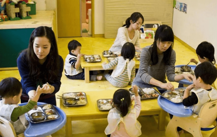 能力|幼儿园选公立还是私立？小学二年级可看出差距，幸好当初没选错