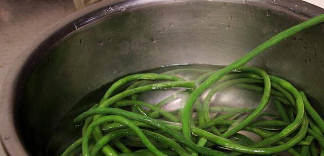 做法|早餐不要再买着吃了，试试新做法，好看又好吃，上桌全家人抢着吃