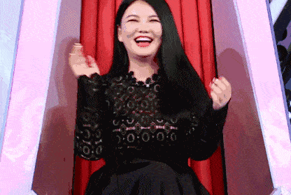 职场|梅根也来发布服装系列带货割韭菜？白衬衫西裤职场风恢复苗条身材