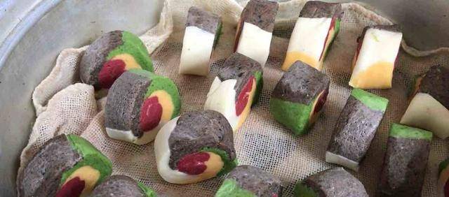 什么|蒸馒头时，冷水上锅还是热水上锅？面点师告诉你，馒头又香又白