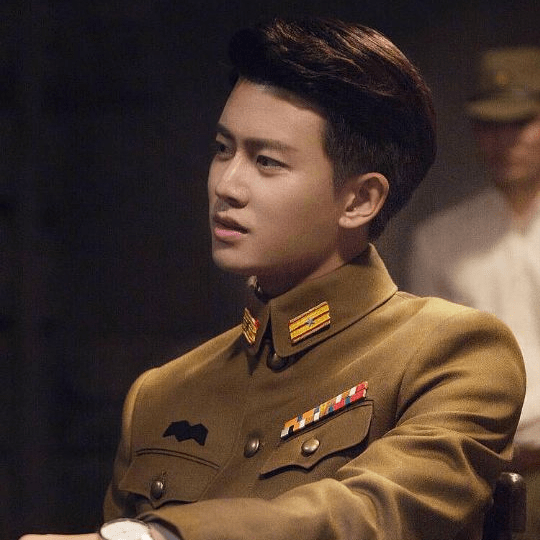 因为|古偶剧天花板任嘉伦，现代剧槽点满满，从偶像到演员的路还很长?